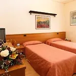 Tirrenus Hotel 3*