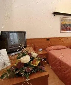Tirrenus Hotel 3*